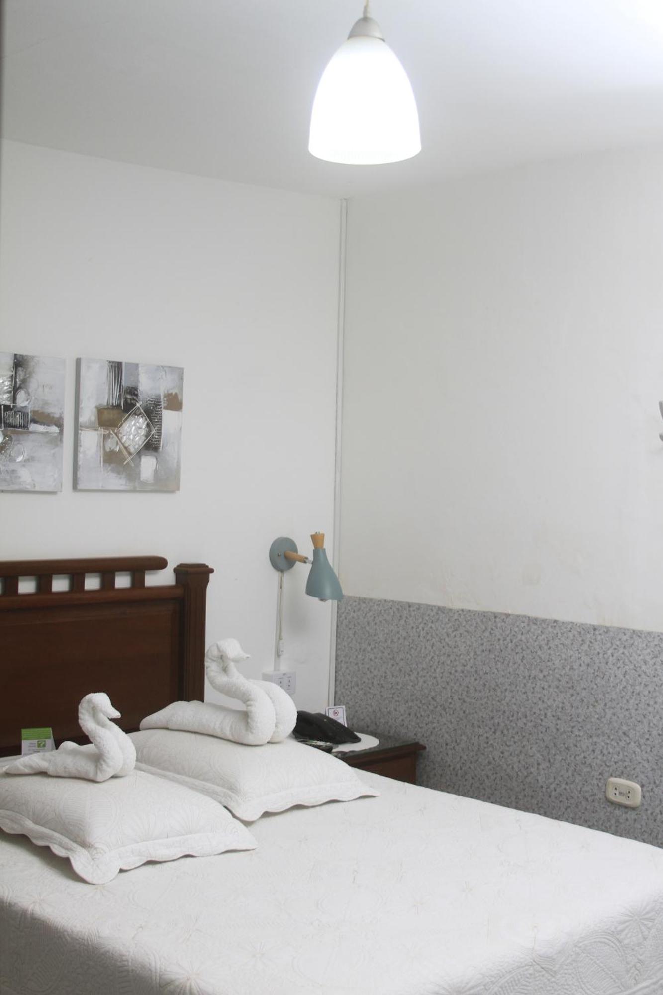 סנטה קרוז דה לה סיירה Buen Retiro Apart Hotel מראה חיצוני תמונה