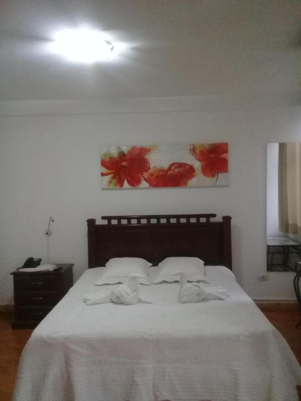 סנטה קרוז דה לה סיירה Buen Retiro Apart Hotel מראה חיצוני תמונה