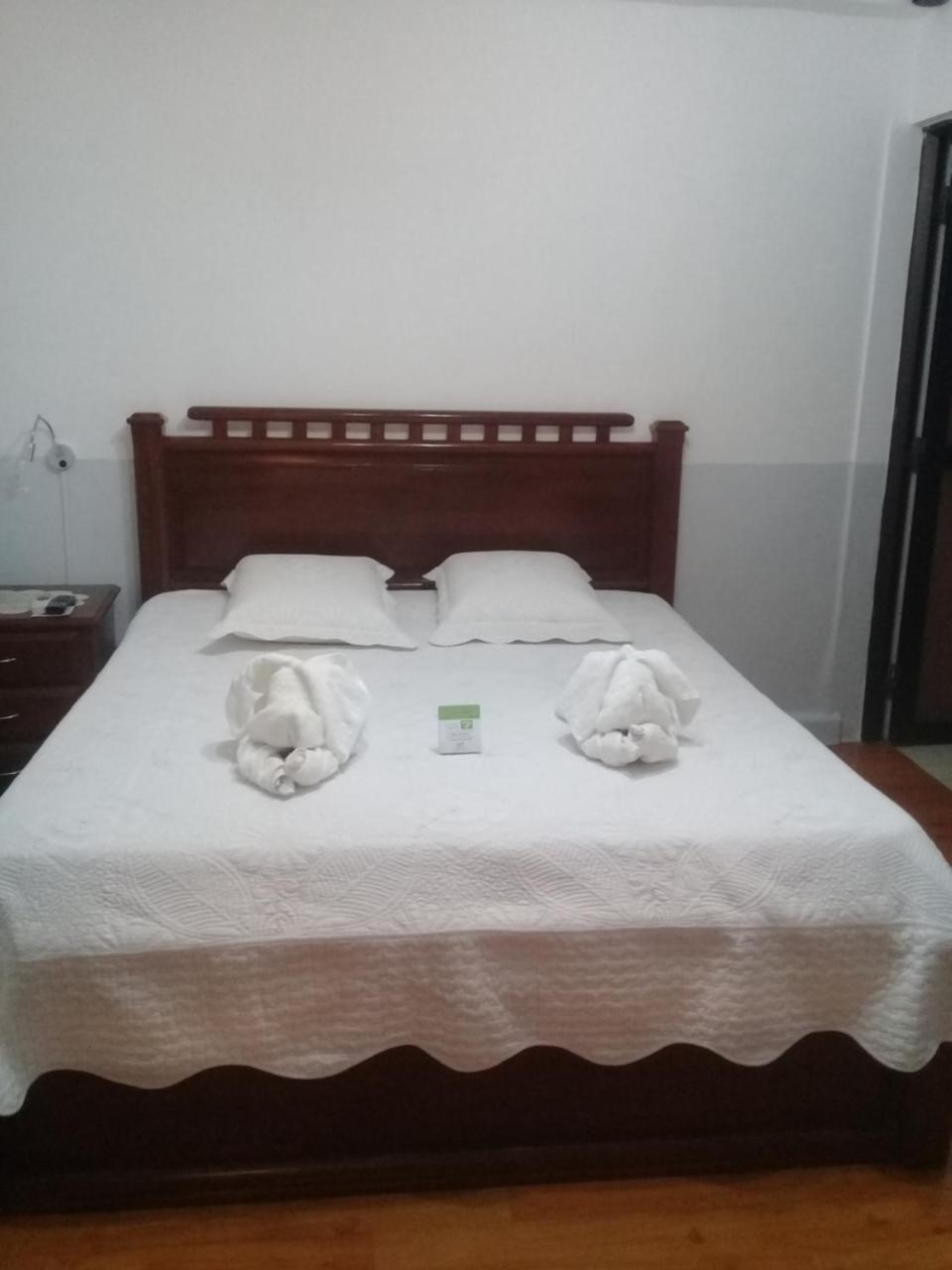 סנטה קרוז דה לה סיירה Buen Retiro Apart Hotel מראה חיצוני תמונה